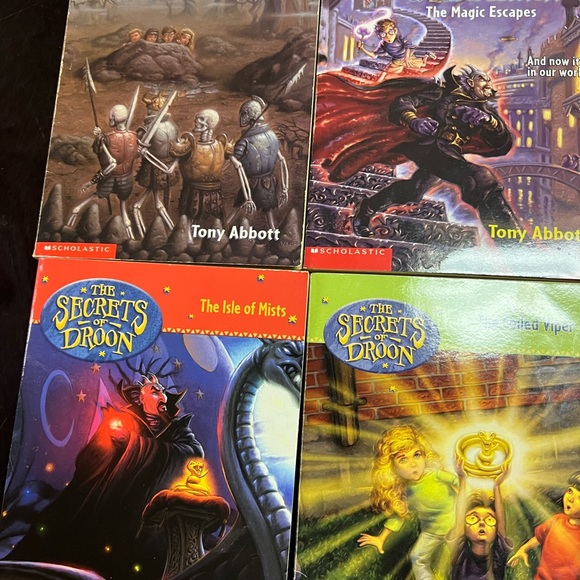 Novel/Books: The Secrets of Droon (6 books) by Tony Abbott - Picture 3 of 4